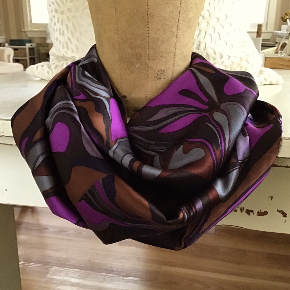 100% Silk Luxurious Infinity Scarf